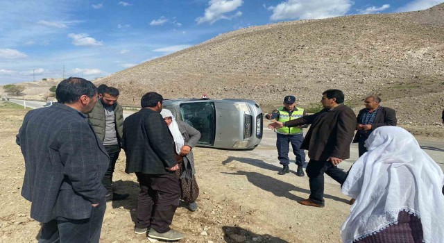 Erzincanda trafik kazası: 2 yaralı