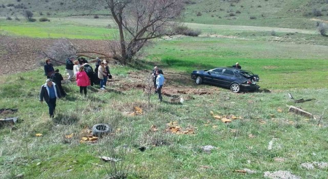 Erzincanda trafik kazası: 3 yaralı