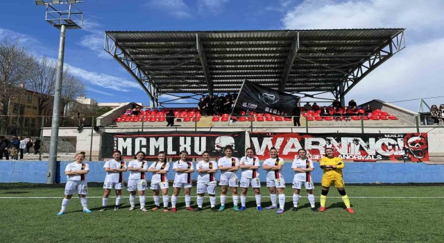 Eskişehirspor Kadınlar Ligindeki ilk yenilgisini yaşadı