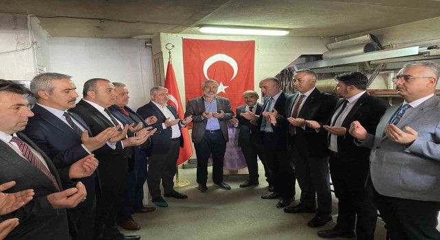 Esnaf asırlık ‘arife duasında buluştu