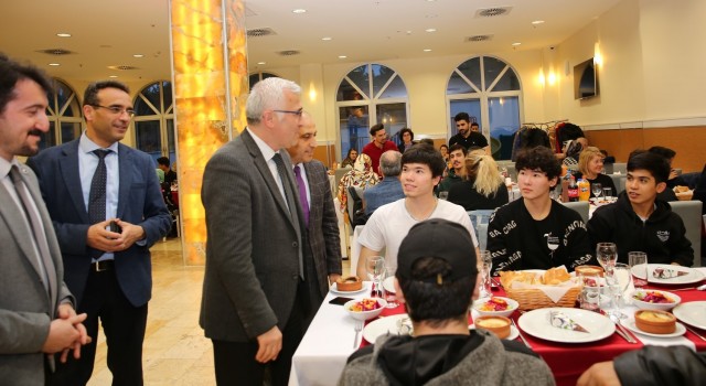 ESOGÜ TÖMERden yabancı uyruklu öğrencilere iftar