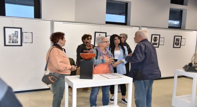 Evrenin Şifresi sergisi sanatseverlerin beğenisine sunuldu