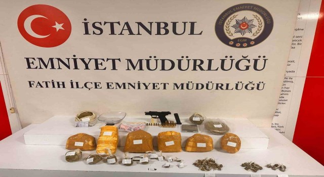 Fatihte ‘torbacı berbere operasyon