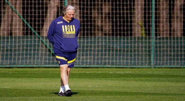Fenerbahçe, Başakşehir maçı hazırlıklarını sürdürdü