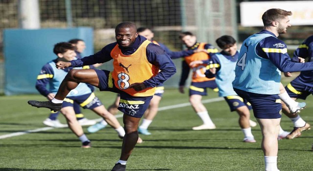 Fenerbahçe, Fatih Karagümrük maçı hazırlıklarına devam etti