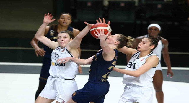Fenerbahçe, KBSLde yarı finale yükseldi