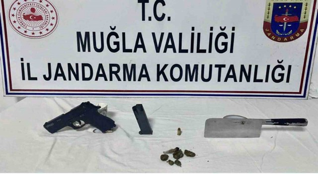 Fethiyede esrar operasyonu