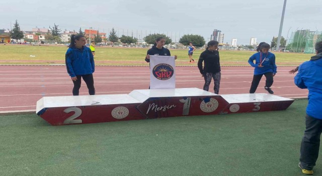 Gaziantep Kolej Vakfından atletizmde çifte birincilik