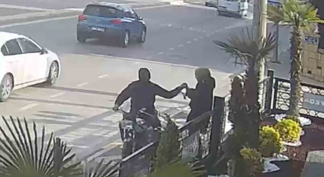 Gaziantepte kapkaç olayı kameralara yansıdı