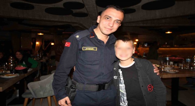 Gazipaşa protokolü, yetim ve öksüz çocuklarla iftar yaptı