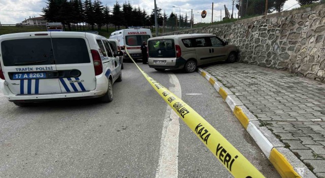 Geliboluda trafik kazası; 1 ölü