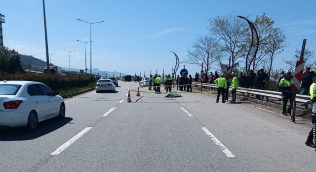 Giresun sahil yolunda otomobilin çarptığı yaya hayatını kaybetti