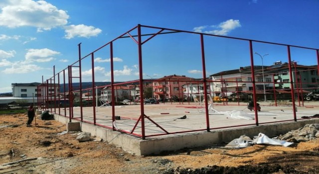 Gölpazarı spor tesisleri çalışmalarını devam ettiriyor