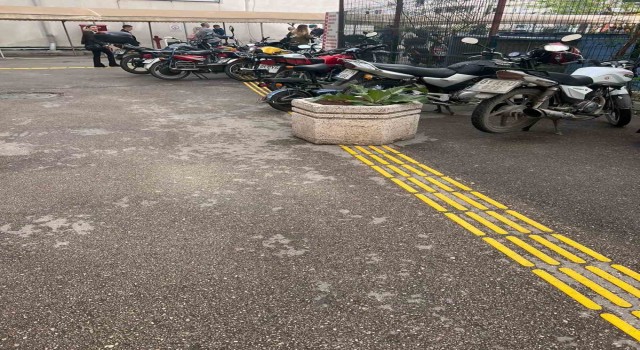 Görme engelliye saksı engeli