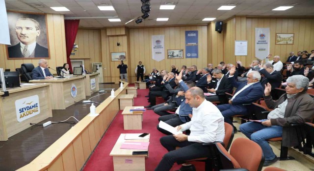 Gültak: Güneş balçıkla sıvanmaz
