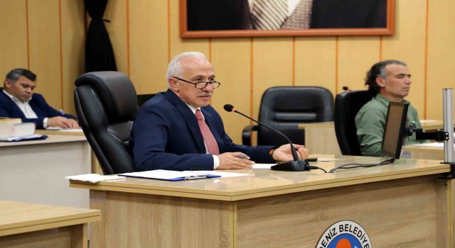 Gültak: Öz kaynakların hepsini satmış, belediyeyi bitirmişsiniz”