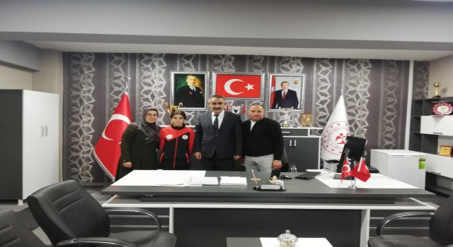 Güreşin sultanı Aleyna Türkiyeyi temsil edecek
