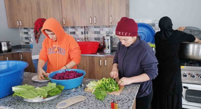 Hazroda 7 girişimci kadın bir araya gelerek kadın kooperatifi kurdu