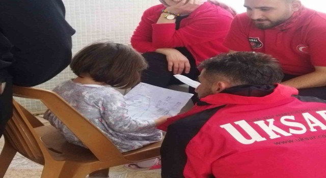 Hiranurdan depremzede Hiranura anlamlı hediye