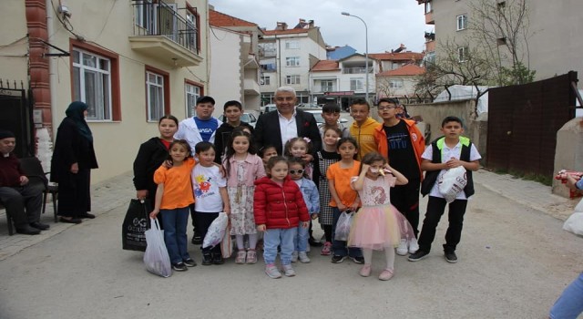 Hisarcıkta çocuklar “Holo” geleneğini sürdürüyor