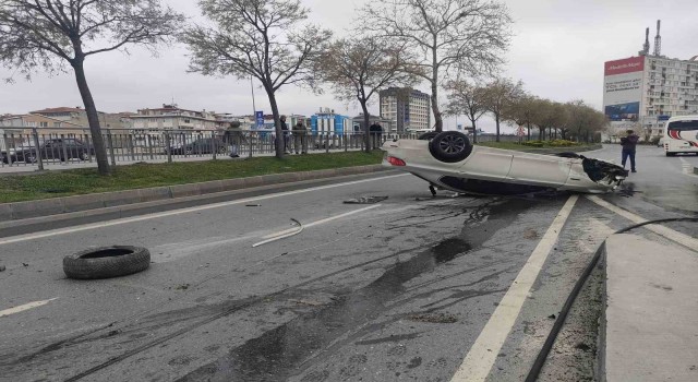 Hızını alamayan araç takla attı: 3 yaralı