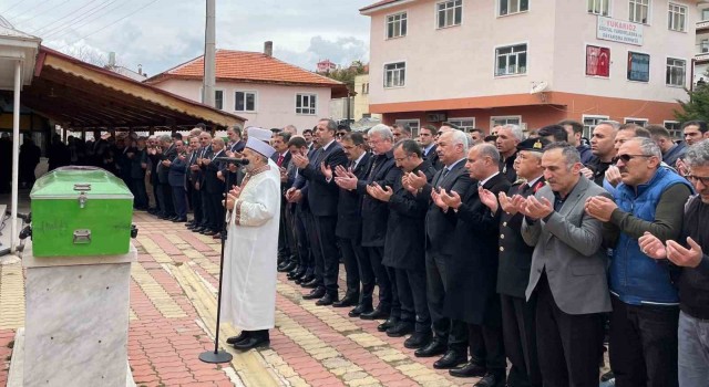 İçişleri Bakan Yardımcısı Çataklının vefat eden annesi son yolculuğuna uğurlandı