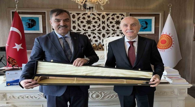 İçişleri Bakan Yardımcısı Erdilden Ahlata ziyaret