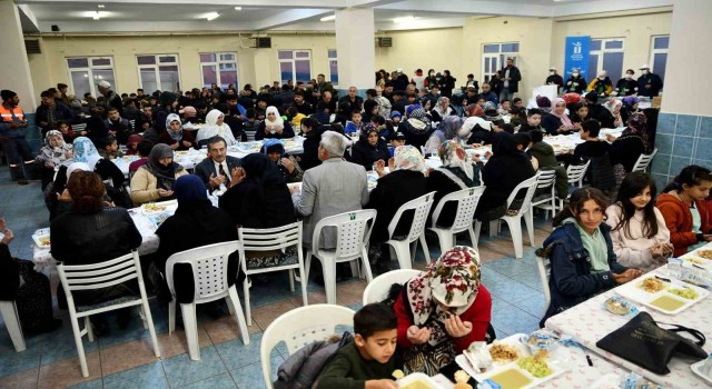 İftar sofrası Gündüzlerde kuruldu