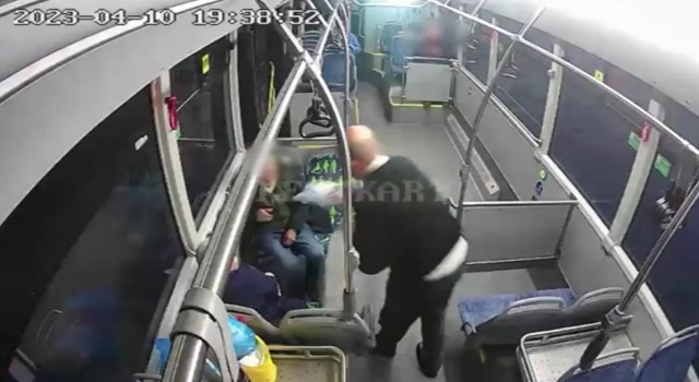 İftara yetişemeyen yolculara yiyecek dağıtmıştı, takdir toplayan sürücü o anları anlattı