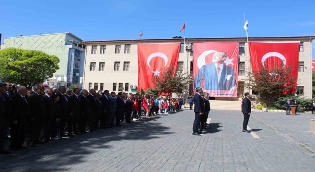 Iğdırda 23 Nisan Ulusal Egemenlik ve Çocuk Bayramının 103. yıl dönümü kutlandı