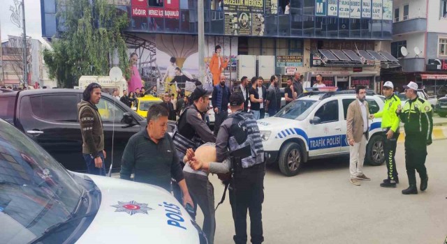 Iğdırda kız yüzünden silahlı kavga: 5 yaralı