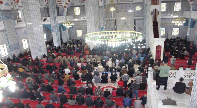 Iğdırda Polis Haftasında şehitler için mevlit okutuldu
