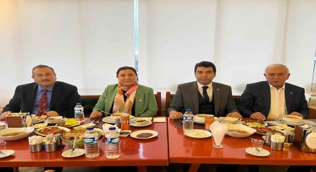 İl Başkanı Ünsal, aday adaylarını iftar programında buluşturdu