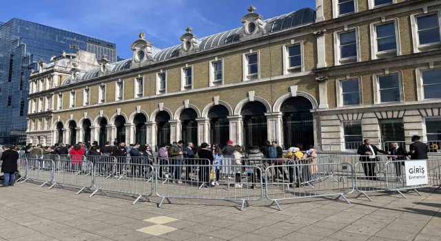 İngilteredeki Türk seçmenlerden sandığa yoğun ilgi