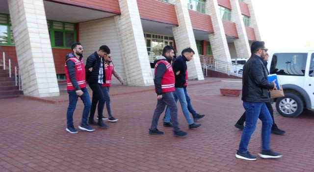 Ispartada cinayet şüphelileri adliyeye sevk edildi