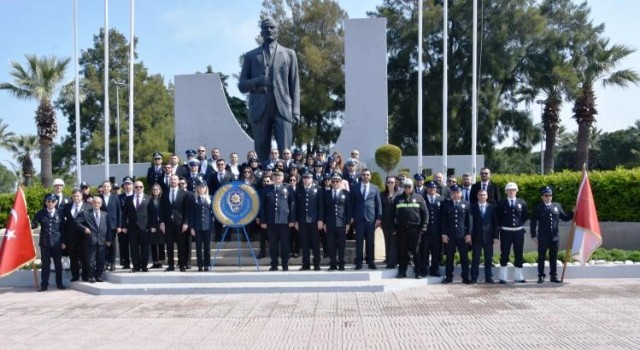 İzmir ilçelerinde Polis Haftası kutlandı