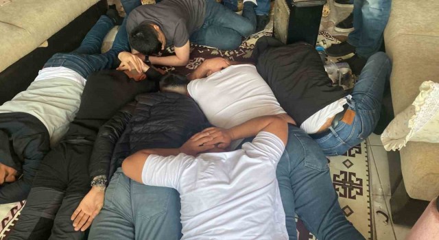 İzmirde 1 kişinin öldüğü kahvehane baskınının yeni görüntü ortaya çıktı