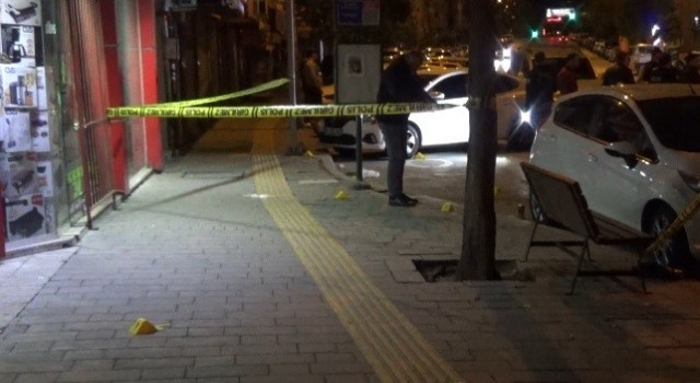 İzmirde sokak ortasındaki cinayette 2 gözaltı