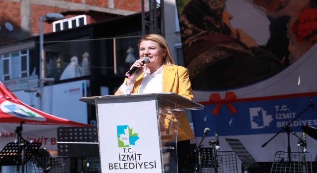 İzmit halkı bayram coşkusunda buluştu
