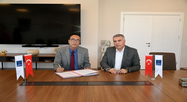 Kadıkalesi kazısına Kuşadası Belediyesinin desteği sürecek