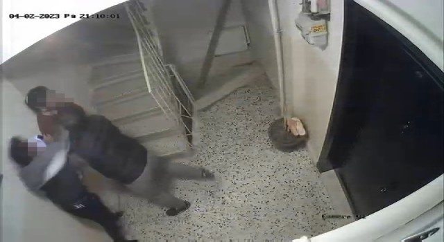Kadıköyde ev sahibinin kardeşi ile arkadaşından kiracıya ‘evden çık dayağı