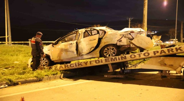 Kahramanmaraşta tır ile otomobil çarpıştı: 1 ölü, 3 yaralı