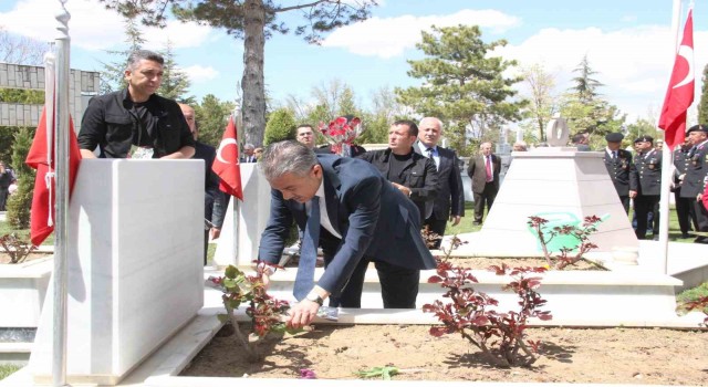 Karamanda şehitlik ziyareti