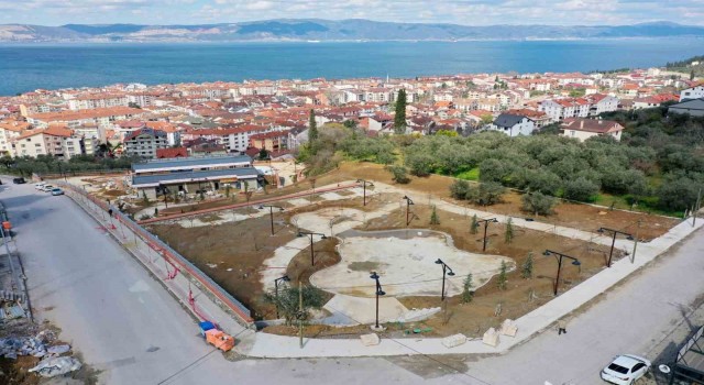 Karamürsel Millet Bahçesinde yoğun tempo