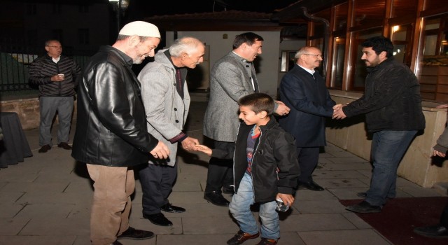 Karatayda Teravih Buluşmaları sürüyor