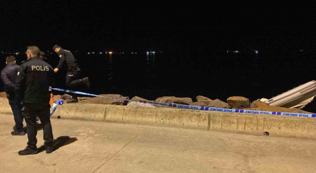 Kartalda denizde kaybolan kişiyi arama çalışmaları sürüyor