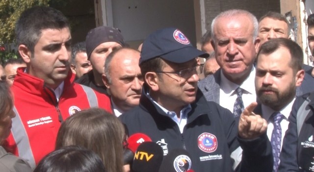 Kartalda riskli binada yıkım yapıldı