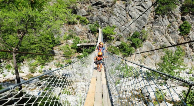 Kemer Belediyesi EMITT Fuarında