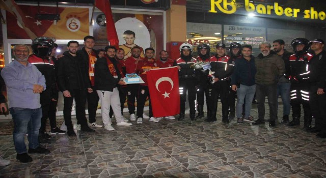 Kiliste kavga ihbarına giden polislere sürpriz kutlama