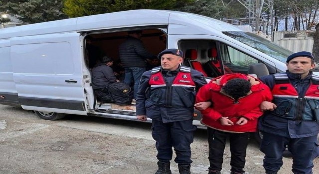 Kırklarelinde geçtiğimiz ay bin 626 kaçak göçme yakalandı